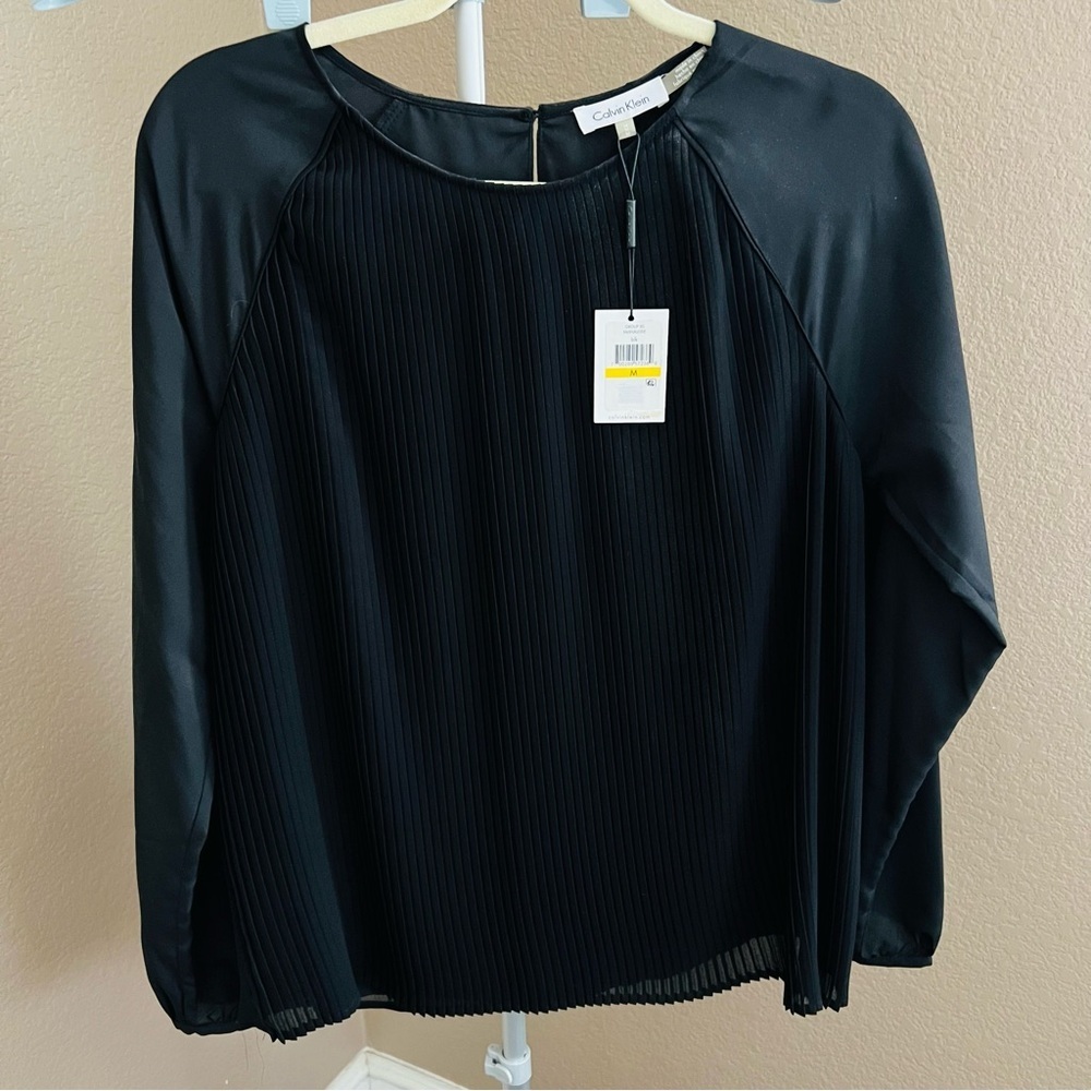 NWT Calvin Klein Black Blouse Size M.